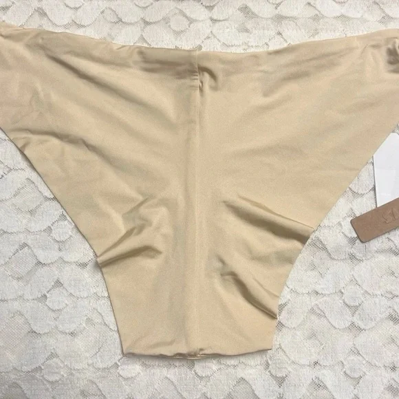 SKIMS WOMENS SIZE M EVERYDAY BRIEF SAND SMOOTHING FIT & FEEL PANTIES NEW TAGS - Picture 7 of 14